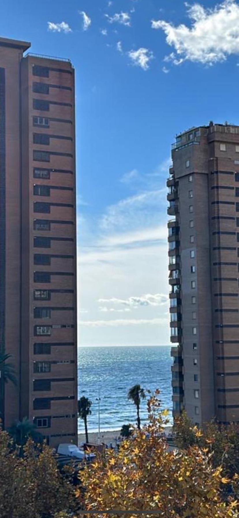 Apartamento Las Olas Playa De Levante เบนิดอร์ม ภายนอก รูปภาพ