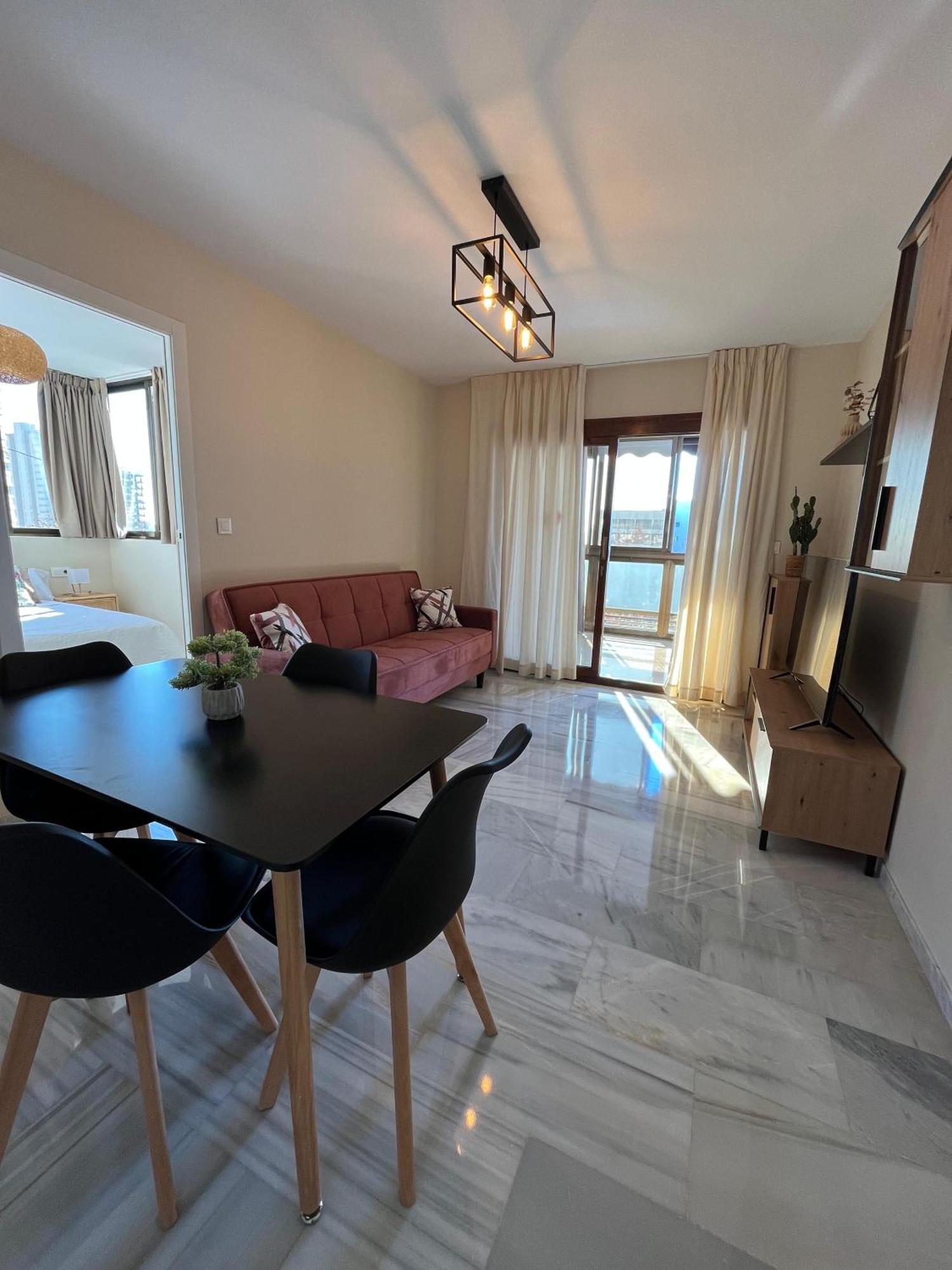 Apartamento Las Olas Playa De Levante เบนิดอร์ม ภายนอก รูปภาพ