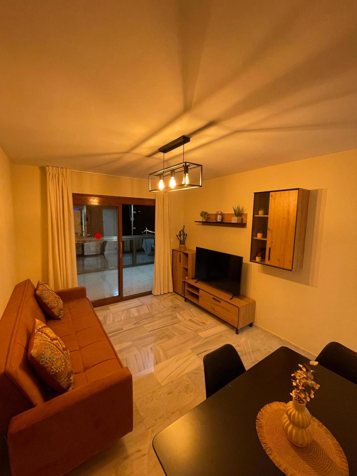Apartamento Las Olas Playa De Levante เบนิดอร์ม ภายนอก รูปภาพ
