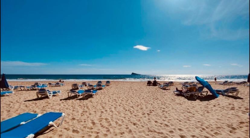Apartamento Las Olas Playa De Levante เบนิดอร์ม ภายนอก รูปภาพ